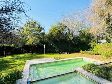 Casa en Venta de 4 Dormitorios, Recibo Menor - Country El Bosque
