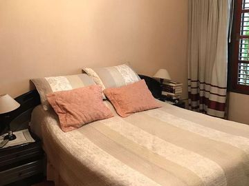Venta de  Casa 3 ambientes con fondo libre en Wilde