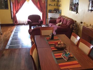 Venta de  Casa 3 ambientes con fondo libre en Wilde