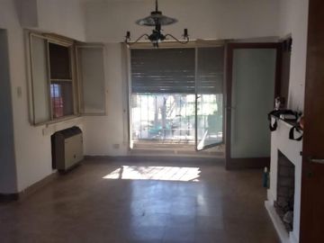 Venta Casa Chalet 4 Ambientes con Local en Ingeniero Maschwitz Escobar APTO CREDITO