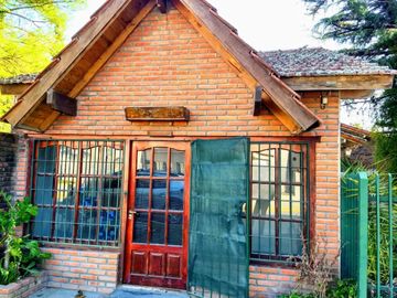 Venta Casa Chalet 4 Ambientes con Local en Ingeniero Maschwitz Escobar APTO CREDITO