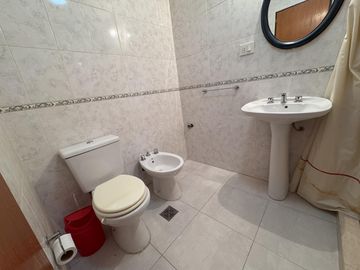 VENDE DUPLEX EN B° RINCON LINDO , CIPOLLETTI