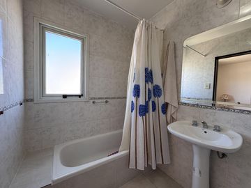VENDE DUPLEX EN B° RINCON LINDO , CIPOLLETTI