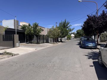 VENDE DUPLEX EN B° RINCON LINDO , CIPOLLETTI