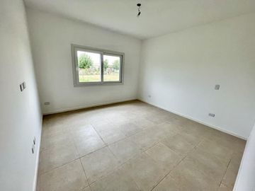 VENTA CASA HARAS SANTA MARIA LOS MOLINOS 4 AMB