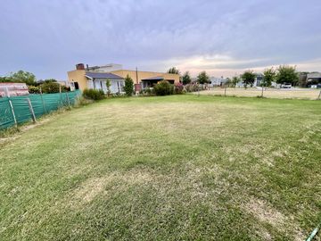 VENTA CASA HARAS SANTA MARIA LOS MOLINOS 4 AMB