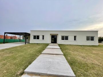 VENTA CASA HARAS SANTA MARIA LOS MOLINOS 4 AMB