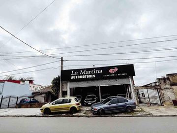 Depósito en venta - 2 Dormitorios 2 Baños - Monoambiente - Cocheras - 510Mts2 - La Plata