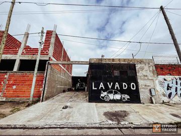 Depósito en venta - 2 Dormitorios 2 Baños - Monoambiente - Cocheras - 510Mts2 - La Plata