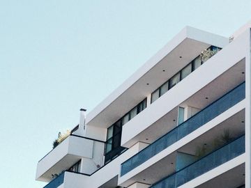 Espectacular departamento con terraza propia. 4 ambientes