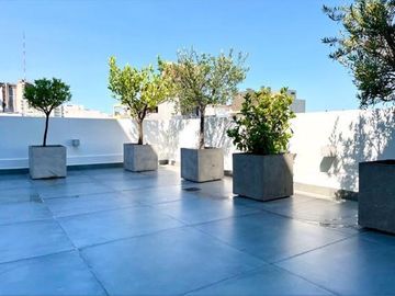 Espectacular departamento con terraza propia. 4 ambientes