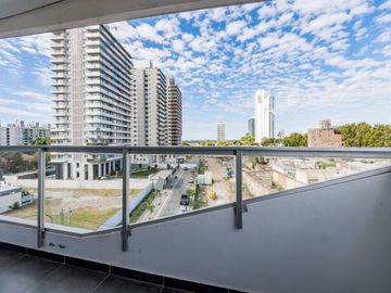 VENTA/PERMUTA - Departamento exclusivo - 2 habitaciones con Cochera - Puerto Norte, Rosario.