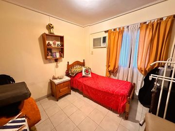 Departamento de 2 dormitorios + dependencia, Av. Sarmiento al 200, Barrio Norte