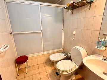 Departamento de 2 dormitorios + dependencia, Av. Sarmiento al 200, Barrio Norte