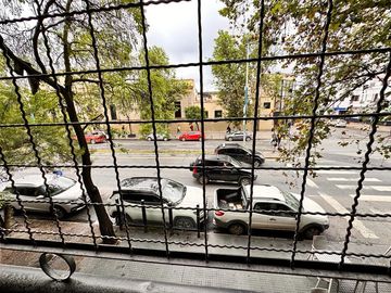 Departamento de 2 dormitorios + dependencia, Av. Sarmiento al 200, Barrio Norte
