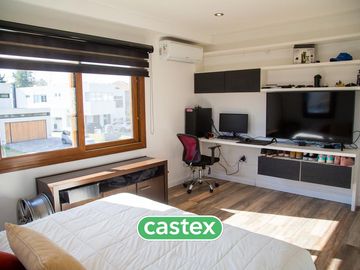 Casa en venta en Terralagos, Canning