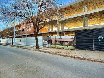 Departamentos 2 y 3 Dormitorios c/Cochera en Venta, Zona Sur Barrio Jardín