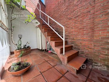 Exc Chalet en PH 4 Amb C/ Terraza, Patio, Balcon, Garaje o Local Ideal Renta