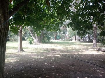 Quinta en venta - 4 Dormitorios 3 Baños - 2.304Mts2 - Virrey del Pino