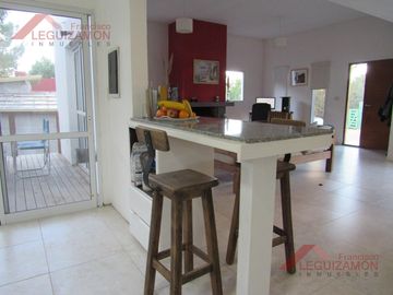 Casa en  RUTA 11 KILOMETRO 300- ACEPTA PERMUTA