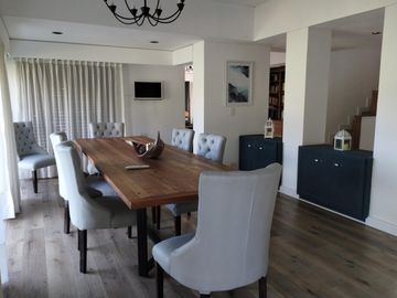 Casa en excelente estado, con un lote al Golf único de 930 m² con 40 mts de frente