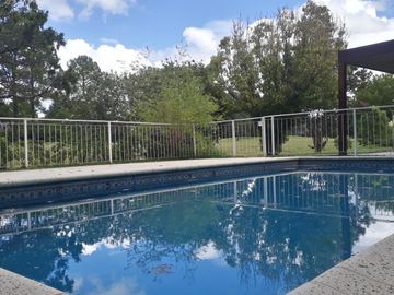 Casa en excelente estado, con un lote al Golf único de 930 m² con 40 mts de frente