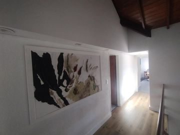 Casa en excelente estado, con un lote al Golf único de 930 m² con 40 mts de frente