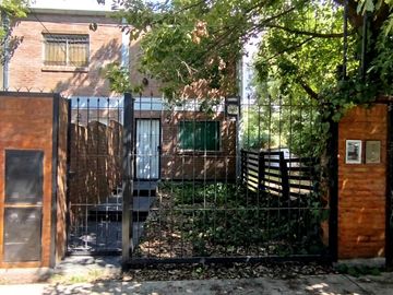 Casa en Venta Duplex Con Jardin y Parrilla Pilar