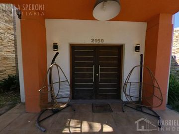 Casa 4 ambientes VENTA Parque Las Naciones