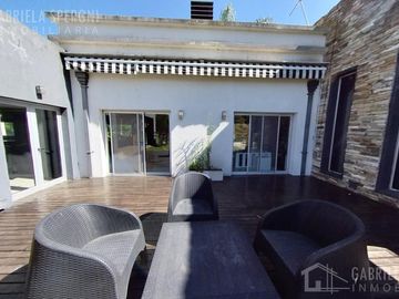 Casa 4 ambientes VENTA Parque Las Naciones