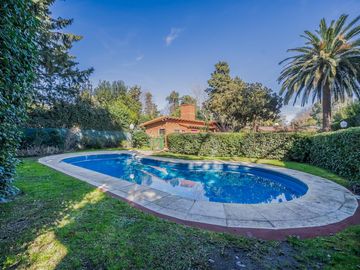 venta CASA QUINTA 4 AMBIENTES   - CASA DE HUESPEDES