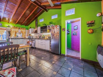 venta CASA QUINTA 4 AMBIENTES   - CASA DE HUESPEDES