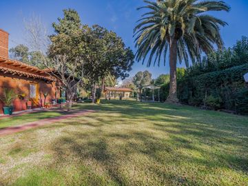 venta CASA QUINTA 4 AMBIENTES   - CASA DE HUESPEDES