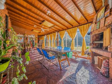 venta CASA QUINTA 4 AMBIENTES   - CASA DE HUESPEDES