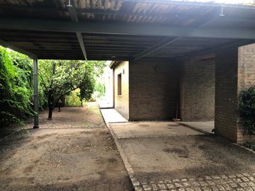 Villa Allende - 3 Dorm - Pileta - 1600mts2 de terreno