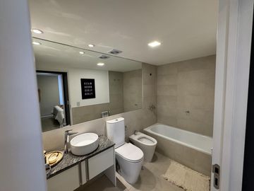 Departamentos de lujo a estrenar en General Paz, edificio Alto paz tower, 1 y 2 dormitorios con Amenities.