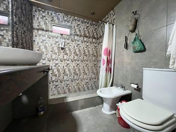 Casa en Ezeiza - a terminar - amplio lote