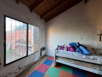 Casa en Ezeiza - a terminar - amplio lote