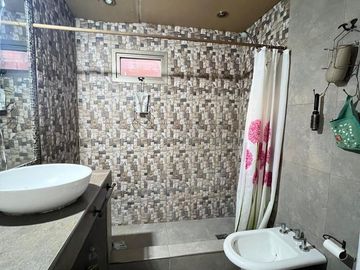 Casa en Ezeiza - a terminar - amplio lote
