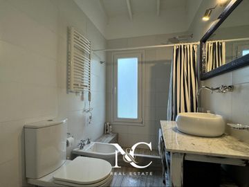 Casa en venta en Costa Esmeralda a metros del mar