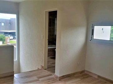 VENTA CON RENTA, CASA en El Canton - Escobar IMPECABLE