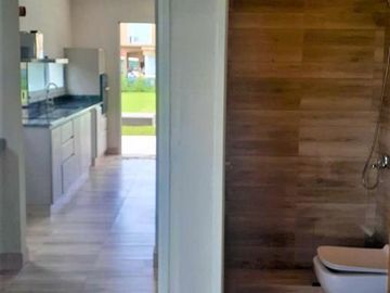VENTA CON RENTA, CASA en El Canton - Escobar IMPECABLE