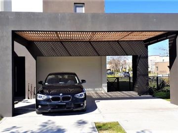 VENTA CON RENTA, CASA en El Canton - Escobar IMPECABLE