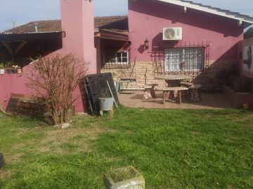 Casa en venta - 1 Dormitorio 1 Baño - 2.315Mts2 - Exaltación de La Cruz