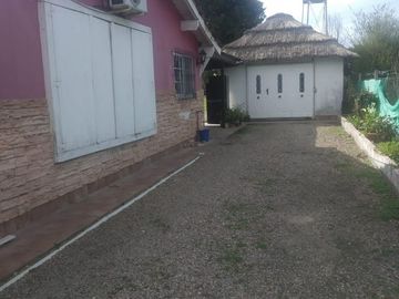 Casa en venta - 1 Dormitorio 1 Baño - 2.315Mts2 - Exaltación de La Cruz