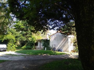 Casa en venta - 4 Dormitorios 2 Baños - 1.680Mts2 - Florencio Varela