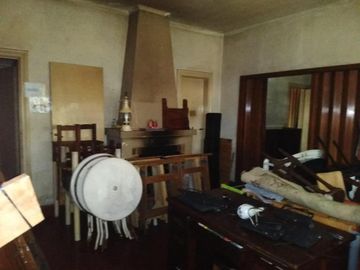Casa en venta - 4 Dormitorios 2 Baños - 1.680Mts2 - Florencio Varela