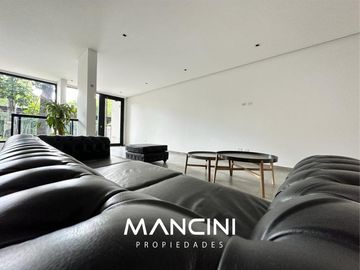Departamento en venta de 2 ambientes con patio - Villa Ballester Centro