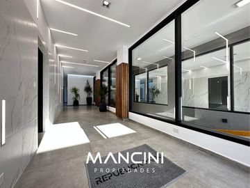 Departamento en venta de 2 ambientes con patio - Villa Ballester Centro