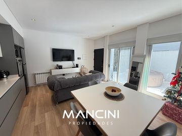 Departamento en venta de 2 ambientes con patio - Villa Ballester Centro